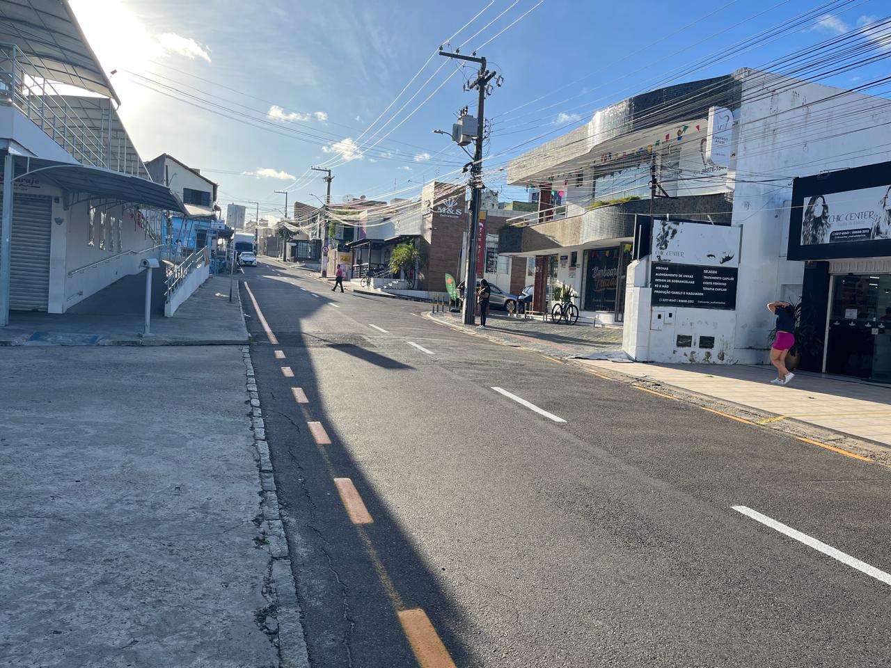 SMTT realiza revitalização da sinalização horizontal no bairro Luzia - SMTT Aracaju